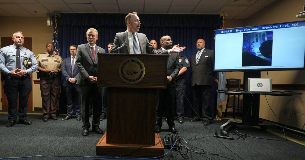 National Newswatch | Suspect in shooting of Minnesota state lawmakers…