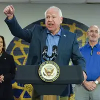 Harris and Walz show their support for organized labor with appearance at Detroit union hall