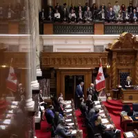 With talk of D-Day and war, throne speech portrays B.C. in historic tariff battle