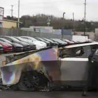 Violent attacks on Tesla dealerships spike as Musk takes prominent role in Trump White House