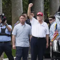 Trump company strikes Qatari golf resort deal in a sign it's not holding back from foreign business