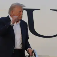Trump administration says it will pay immigrants in the US illegally $1,000 to leave the country