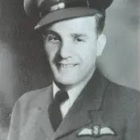 This pilot is honoured every year in a U.K. town. Will Canada recognize his bravery?