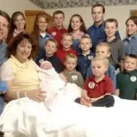 Trad-moms and natalism: how the way we talk about motherhood is changing