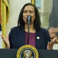DC mayor seeks business-friendly policies to spark growth amid loss of up to 40,000 federal jobs