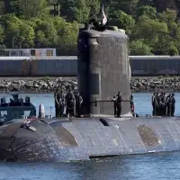 German, Norwegian officials urge Canada to join 'familiar family' in buying new submarines