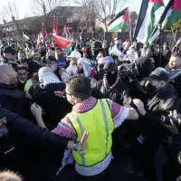 New laws against blocking access to places of worship, schools coming, Fraser says