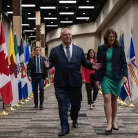 Premiers Danielle Smith and Doug Ford agree to study new energy corridors, more trade