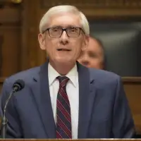 By the numbers: Wisconsin's race for governor