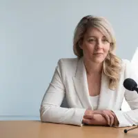 Shipbuilding, aerospace to be priorities in federal strategy to transform defence sector, Joly says