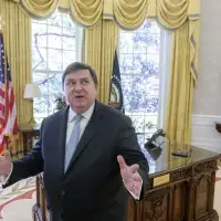 A replica Oval Office near the White House just got a Trump makeover