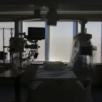 Manitoba reaches settlement with family of woman who died after halted medical flight