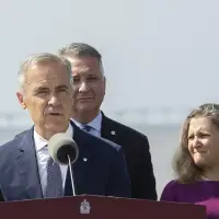 Ottawa cuts Confederation Bridge tolls, ferry fares in Atlantic Canada