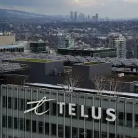 Bell alleges Telus salespeople sold illegal pirated TV service to poach its customers