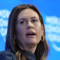 Sarah Huckabee Sanders tests political waters by headlining GOP event in early-voting South Carolina