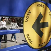 Many voters cast ballot in last federal election without feeling fully informed: poll