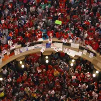 Texas Democrats fleeing state to block redistricting vote follows strategy that's had mixed results