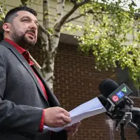 Mohawk Council of Kahnawake considering road tolls in response to federal cuts