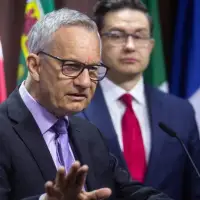 Former Conservative trade minister eyes expanded Canada-U.S. pact for added negotiating leverage