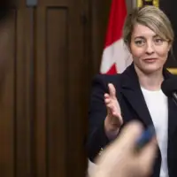 Feds need to ‘rethink’ industrial benefits policy and refocus on defence capabilities, say former senior officials: it ‘needs to evolve’