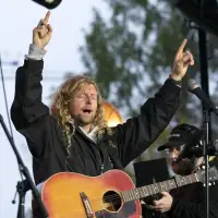 Conservative MP calls on minister to apologize to Christian singer over cancellations