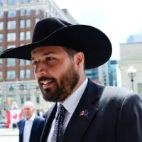 MP who stepped down for Pierre Poilievre's byelection says he'll run again