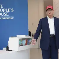 Trump visits a DC gift shop and the Kennedy Center during military crackdown