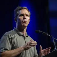 Kentucky Gov. Andy Beshear goes national with podcast, the hot format for aspiring politicians