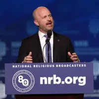 Liberal Backlash to Carney’s Invite to an Architect of Project 2025