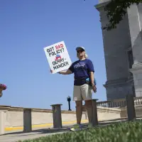 Missouri Republicans advance Trump-backed plan to redraw US House districts