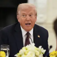 Trump having dinner at a restaurant near the White House to promote his Washington crackdown