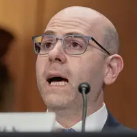 Trump takes one step back and another forward in his attempt to reshape the Fed