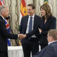 Carney expected to unveil agreement with Alberta on new pipeline today