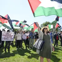 Pro-Palestinian group protests Israel-Premier Tech team at Quebec cycling Grand Prix