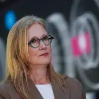 Bailey says Ottawa must support B.C. forestry as it supports Ontario's car industry