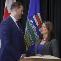 Alberta's Smith directs jobs minister to secure provincial control over immigration