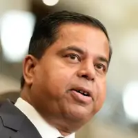 Carney still has ‘confidence’ in public safety minister after leaked gun buyback comments