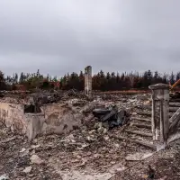 Grief, fear and a vote to move forward mark meeting for Newfoundland fire victims