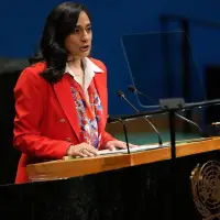 Anand says Conservatives ‘grasping at straws,’ insists Canada will diversify trade partners