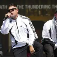 10 days after Liberal says Kneecap barred from Canada, band has ‘no notice’