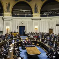 Manitoba politicians to vote on fine for former premier, budget bill in fall sitting