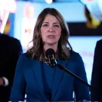 Alta. premier won’t say maximum province will pay to build new pipeline