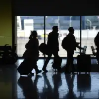 Canada should allow South American tourists to use U.S. visas, former cabinet minister says