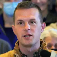 Maine's moderate US House member will face a Democratic primary challenge during reelection fight