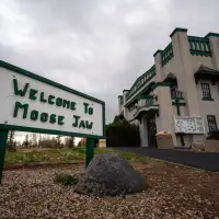 Operator of Moose Jaw homeless shelter left in dark on plan to relocate facility