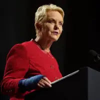 Cindy McCain suffers a mild stroke and will take leave from World Food Program while recovering