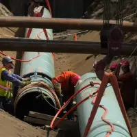 Carney doesn’t rule out new pipeline to B.C., repealing tanker ban and emissions cap