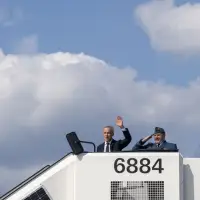 PM Carney makes last-minute trip to Egypt summit for Trump's Gaza peace plan