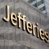 Regional banks' bad loans spark concerns on Wall Street