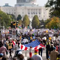 People fill the streets for 'No Kings' rally in Washington
